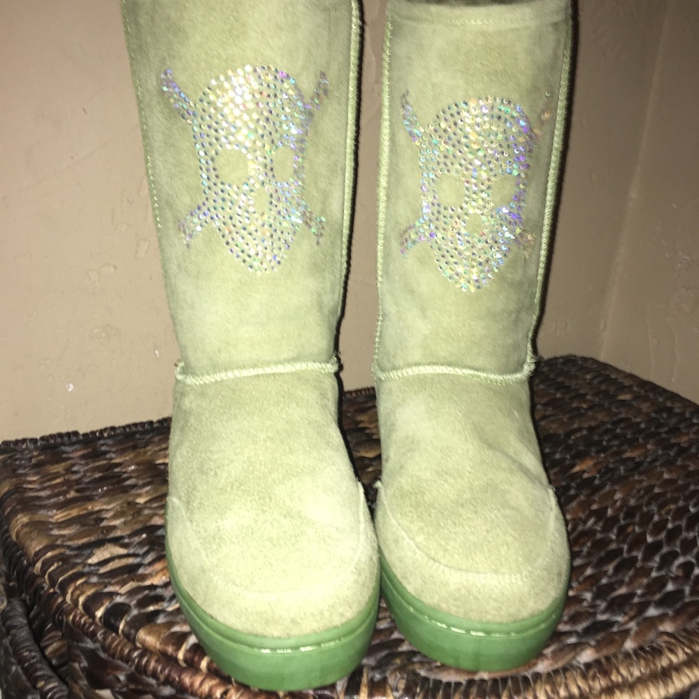 Shearling lined boots